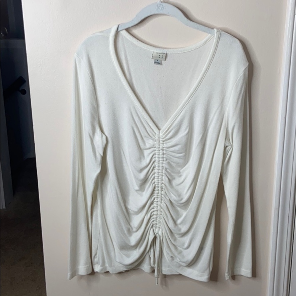 Long sleeve knit top with scrunch detail